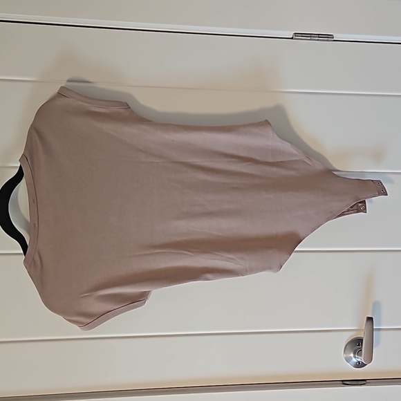 BNWT Zara Short Sleeve Bodysuit (L) - Picture 2 of 6